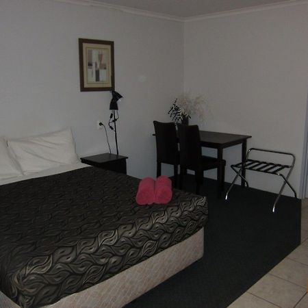 טננט קריק Eldorado Motor Inn מראה חיצוני תמונה